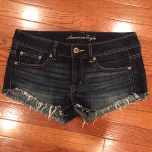 American Eagle frayed shorts